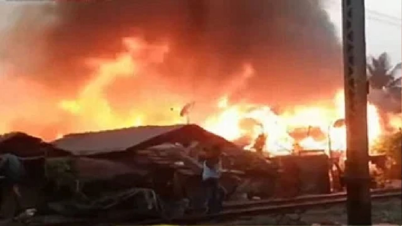 Detergent factory gutted in a massive fire in Siliguri