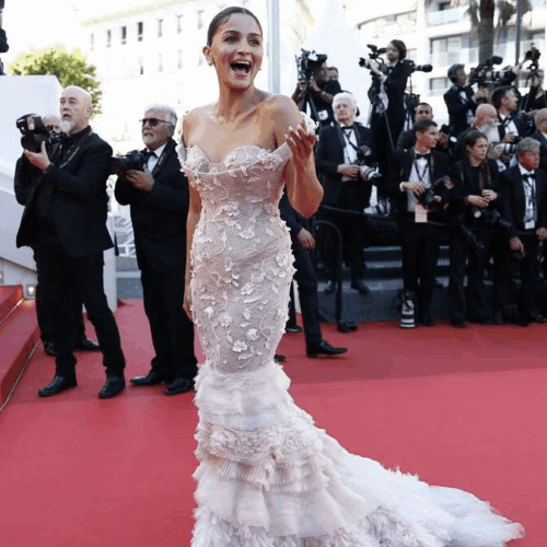 Alia Bhatt dazzles at Cannes with her stunning red carpet debut