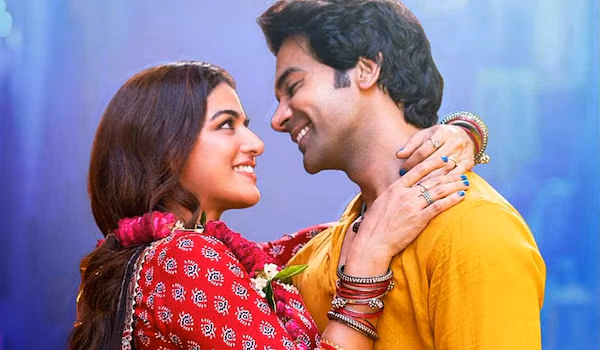 Bhool Chuk Maaf Review: Time-Loop Romance That Preaches More Than It Entertains
